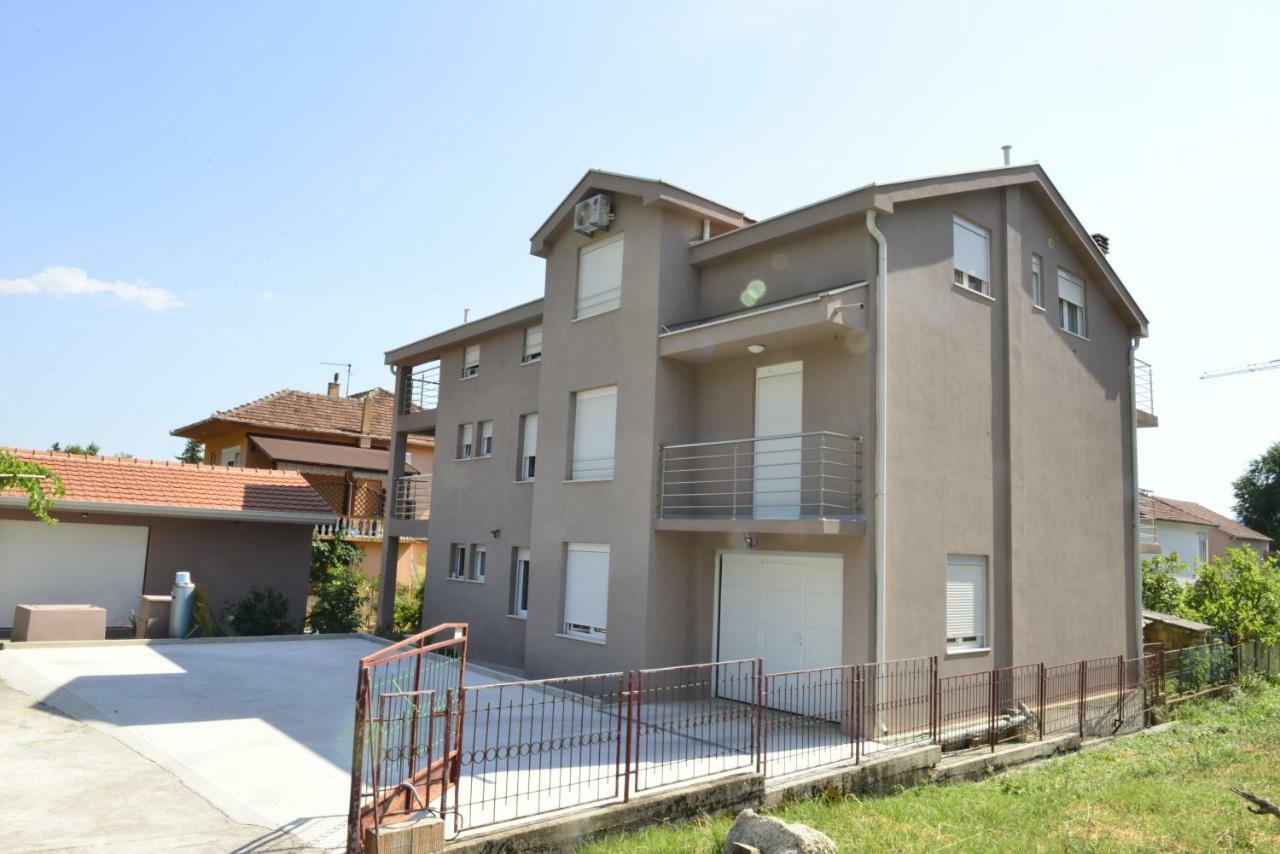 טיווט Apartmani Stefanija מראה חיצוני תמונה