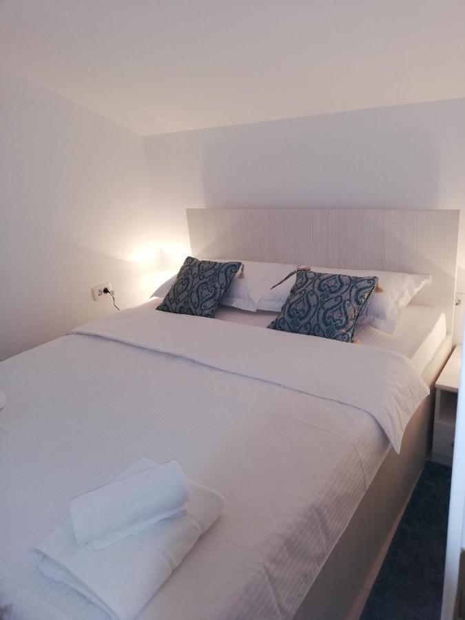טיווט Apartmani Stefanija מראה חיצוני תמונה